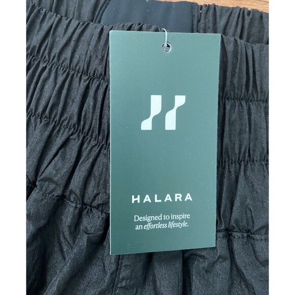 HALARA Super High Waisted  Split Hem 2 In 1 Casual Shorts 2.5"  Size Small - Picture 7 of 12